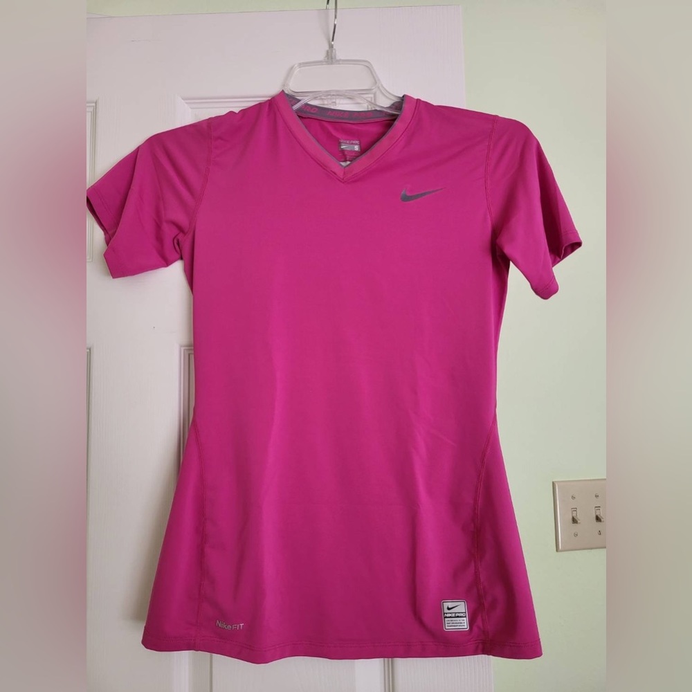 Nike tee bundle - Picture 2 of 5